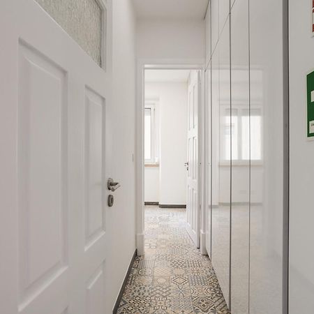 Home Out Rooms & Apartments ลิสบอน ภายนอก รูปภาพ